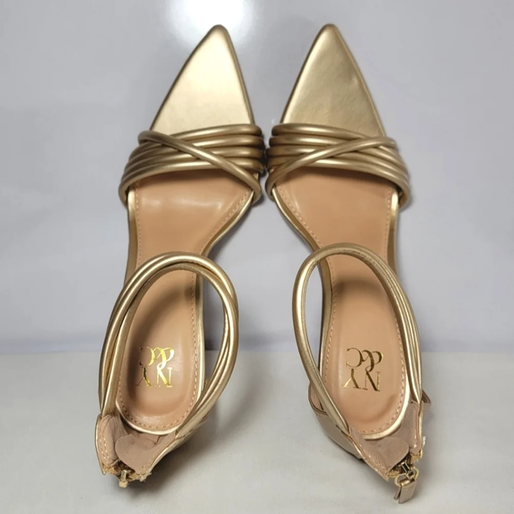 New York & Company Womens Size 8 Tubular Heels.